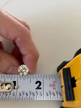 ANNA ZUCKERMAN JUST LIKE DIAMONDS EARRINGS, 8 ct. (4 ct. each side.) LOOK REAL!!